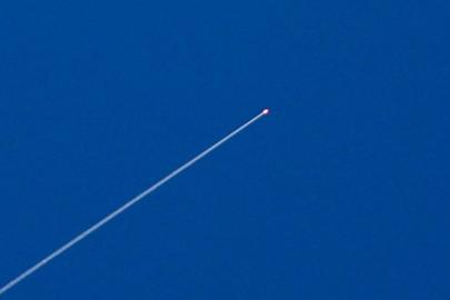 İran, ABD ve İsrail'e ait noktalara saldırı başlattı