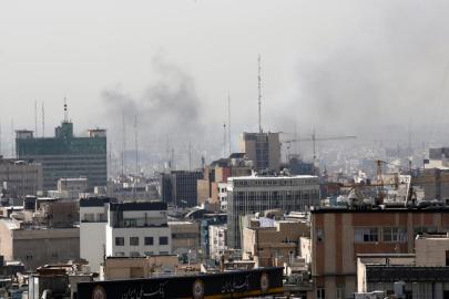 İran medyası: ABDİsrail saldırıları altındaki İran'ın Kum kentinde 6 kişi öldü