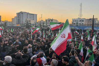 İran'dan uzun süreli savaşa hazırız mesajı