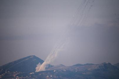 İsrail, Lübnan'ın güneyindeki geçiş noktalarına saldırı başlatacağını açıkladı
