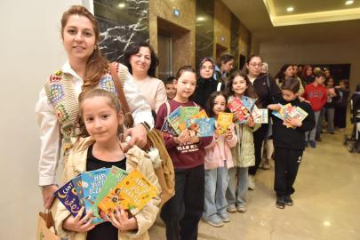 Kepez Kitap Fuarı’na yoğun ilgi