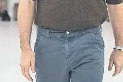 Koleksiyonlar ne kadar şatafatlıysa tasarımcılar o kadar minimalist