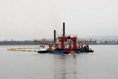 Körfezdeki dev temizliğe hayran kaldılar... Dip Çamuru Projesi etkiledi