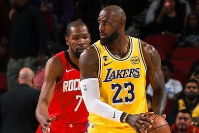 Lakers vites yükseltti, Rockets direnemedi