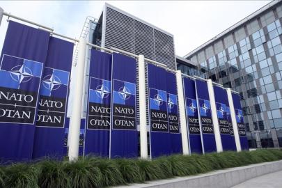 NATO, Irak misyonunda görev yapan tüm personeli Avrupa'ya tahliye etti