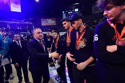 Okul Sporları Basketbol Finali NBA maçlarını aratmadı
