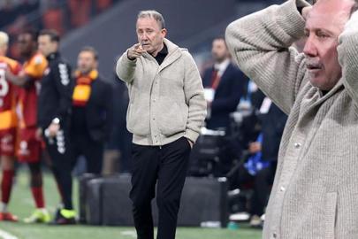 'Osimhen yüzde 100 atılmalıydı!' Sergen Yalçın derbi sonrası açtı ağzını yumdu gözünü