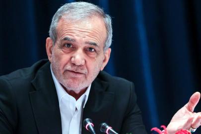 Pezeşkiyan: Komşularımızın egemenliğine saygı duyuyoruz