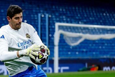 Real Madrid'de Courtois şoku