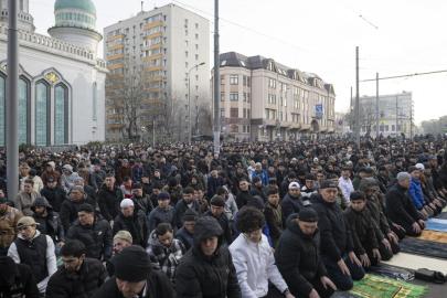 Rusya'da Müslümanlar bayram namazında buluştu