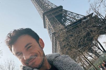 Şarkıcı Buray'ın ilginç takıntısı! Gittiği yeri işaretliyor