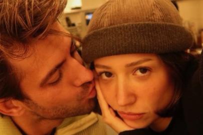 Serkay Tütüncü, Zeynep Bastık'la olan ilişkisini özetledi: Çılgın bir aşkın pençesindeyiz