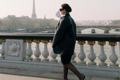 Sibel Can Paris’te! Kareleri beğeni topladı