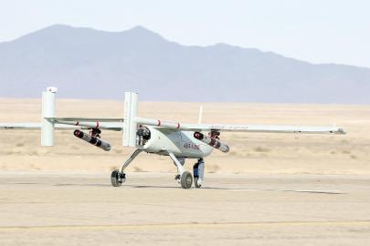 Suudi Arabistan, iki kentte 8 insansız hava aracının imha edildiğini açıkladı