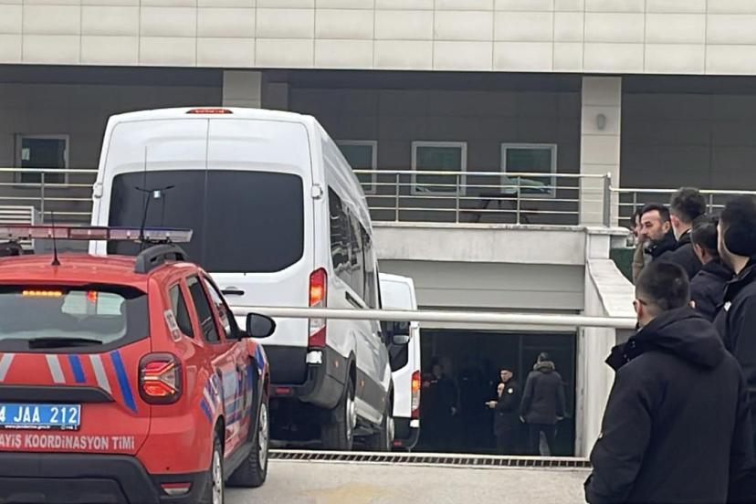 Tanju Özcan ve 12 kişi adliyede