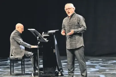 Tarihi mücadele sahneye taşındı