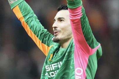 Uğurcan Çakır duvar ördü