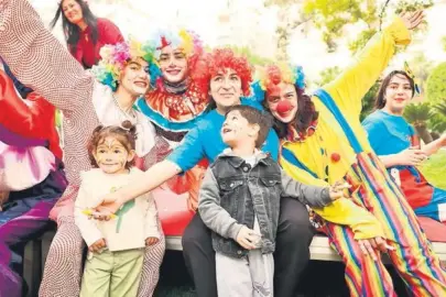 Adana turuncuya boyandı