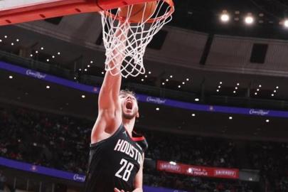 Alperen Şengün'den 'double-double'