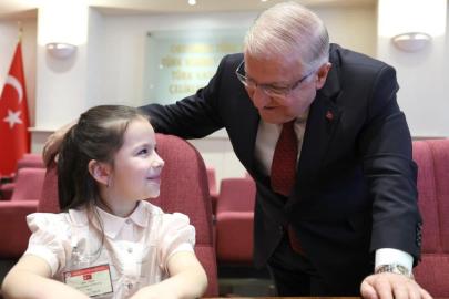 Bakan Güler, şehit ve gazi çocuklarıyla bir araya geldi