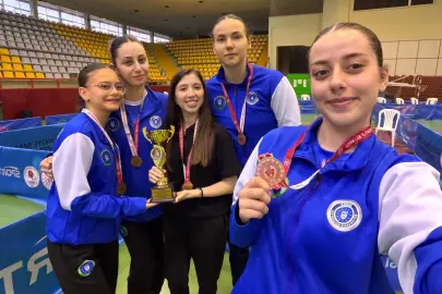 Bursa Büyükşehir Belediyespor masa teniside sezonu 4'üncü tamamladı
