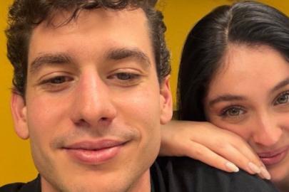 Cemre Baysel, sevgilisi Türk yarış pilotu Cem Bölükbaşı'ndan ayrıldı.