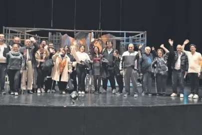 Ebedi Barış’ işitme ve görme engelliler için sahnelendi