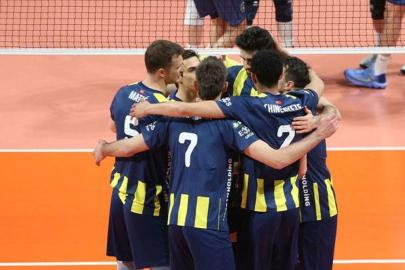 Fenerbahçe sahasında Bursa Büyükşehir'i devirdi