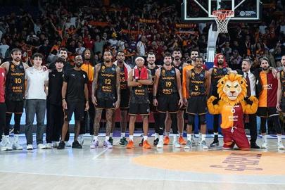 Galatasaray evinde kazandı! Seride durumu eşitledi