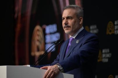 Hakan Fidanın "İslam karşıtı ittifak" açıklaması Yunan basınında geniş yankı buldu