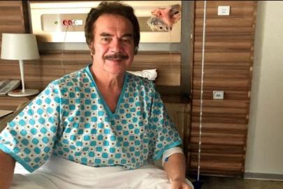 Hastaneye kaldırılmıştı! Orhan Gencebay’dan yeni kare geldi