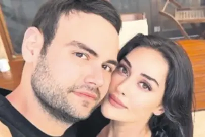 İki sevgili yine tatilde