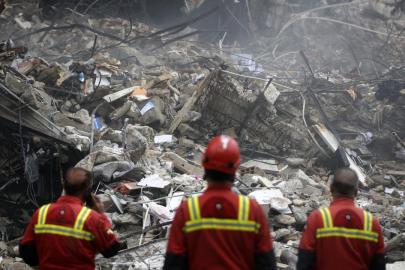 İran basını: ABDİsrail Tahran'da havalimanı, sinagog ve sivil yerleşim yerlerine saldırdı