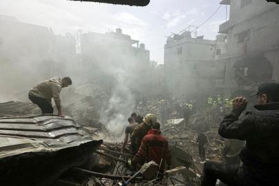 İşgalci İsrail ordusunun Beyrut'a düzenlediği hava saldırılarında 4 kişi öldü