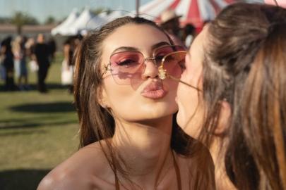 Kısmetse Olur Cansel Çördük festivalde! Tarzı gündem oldu