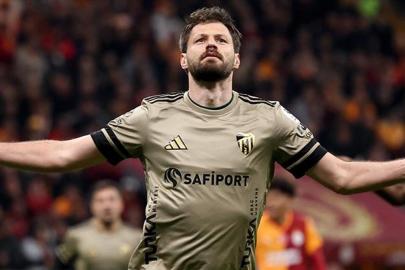 Kocaelispor'un Galatasaray maçındaki kahramanı Petkovic: 'İyi iş çıkardım!'