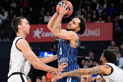 Larkin döndü, Anadolu Efes uzatmada galip... Anadolu Efes- Partizan maç sonucu 79-72