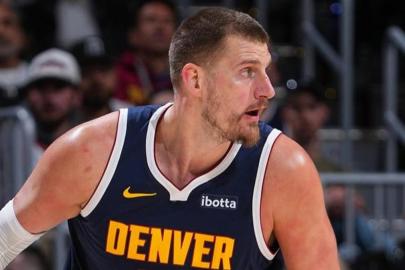 Nikola Jokic'ten 'triple-double'