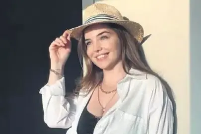 Şöhret yolculuğu Teoman’la başladı