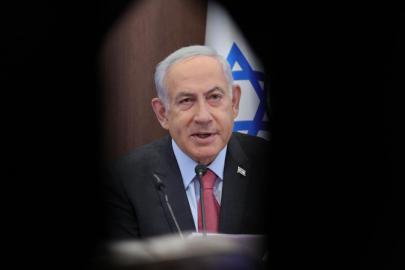 Soykırımcı Netanyahu, ateşkese rağmen Lübnana şiddetli saldırı talimatı verdi