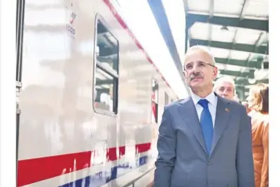 Tiyatro treni yola çıkıyor