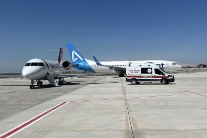 Vanlı iki çocuk için ambulans uçak havalandı