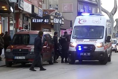 Yaya geçidinde motosiklet çarptı: 1 yaralı