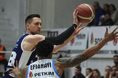 Bahçeşehir Koleji deplasmanda Petkimspor'u devirdi