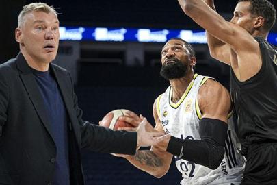 Fenerbahçe Beko 45 sayı farkla yarı finalde... Safiport Erokspor - Fenerbahçe Beko: 73-96