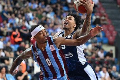 İlk yarı finalist Bahçeşehir Koleji oldu... Trabzonspor - Bahçeşehir Koleji maç sonucu 78-94