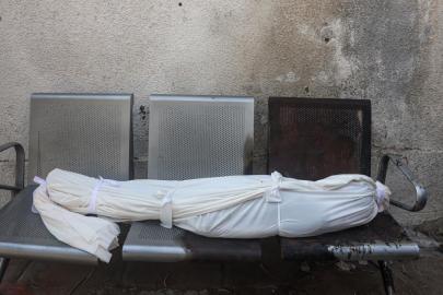 Katil İsrail bayramda Gazze'yi vuruyor