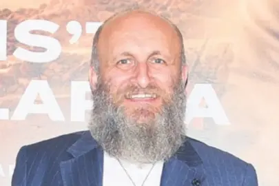 ‘Oflu Hoca’ define peşinde
