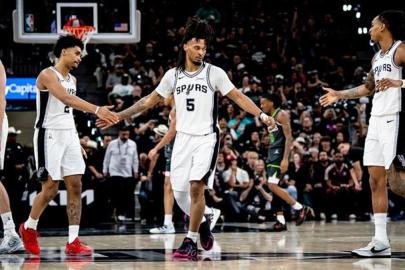 San Antonio Spurs, Minnesota Timberwolves’u farklı yendi!
