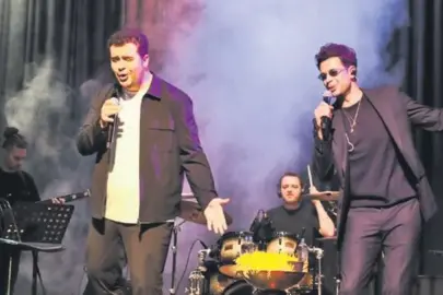 Yapay zekaya karşıyız!